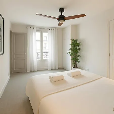 Arc De Triomphe - Premium Family For 5 * Parigi