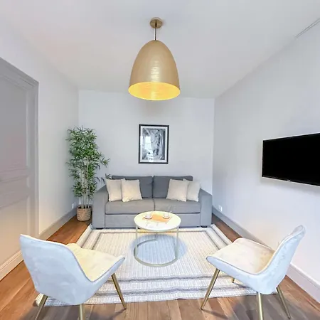 Comfortable Family In Apartment *