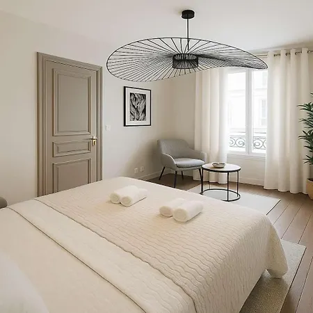 Arc De Triomphe - Premium Family For 5