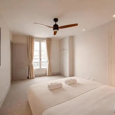 Arc De Triomphe - Premium Family For 5 Appartement