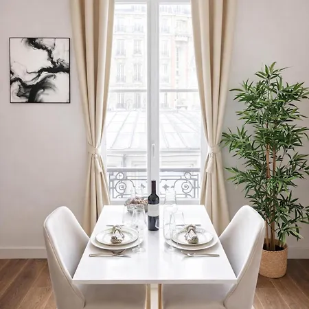 Arc De Triomphe - Premium Family For 5 * París